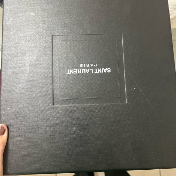 Saint laurent - Picture 7 of 7